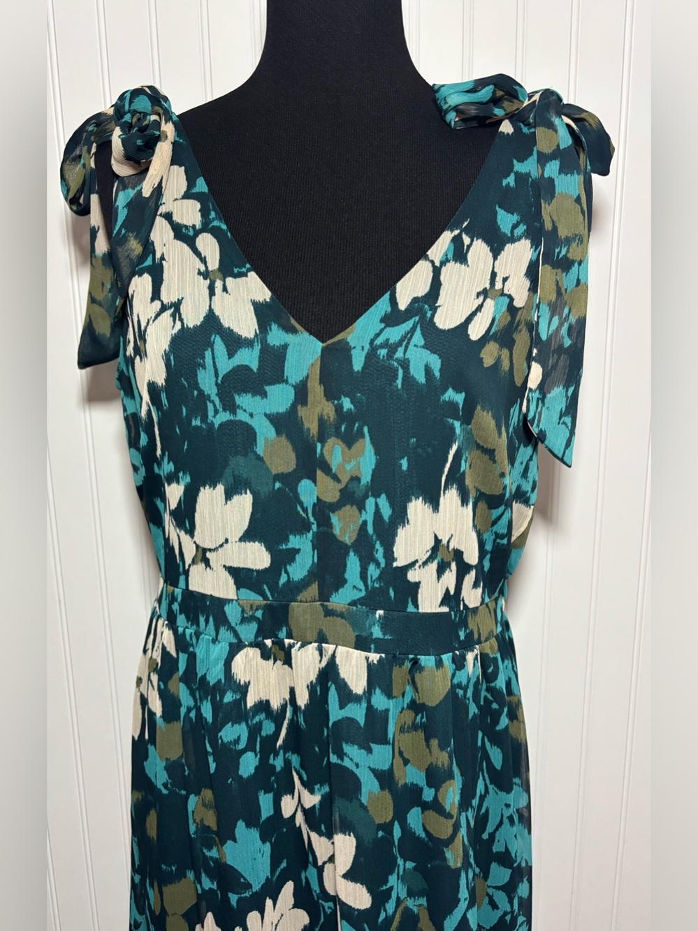 Loft Maxi Dress Floral Romantic Feminine Green Womens Size 12 Flowy - Picture 4 of 16